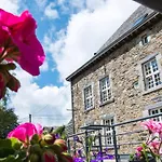 Hostel Gite-auberge Kaleo De Wanne *